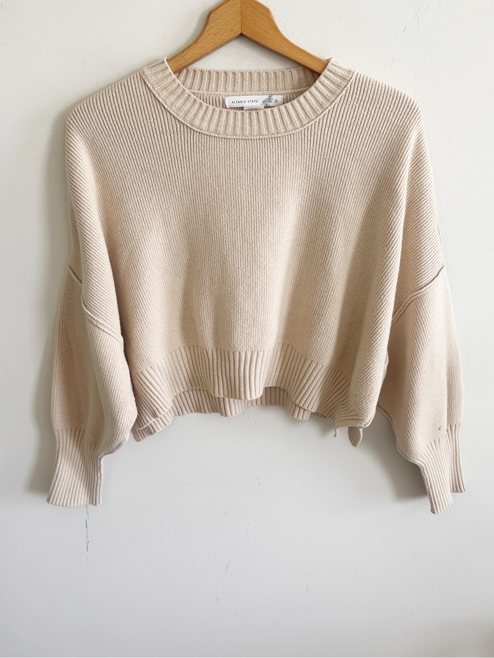 Altar'd state oversized cream beige long sleeve cropped sweater size small